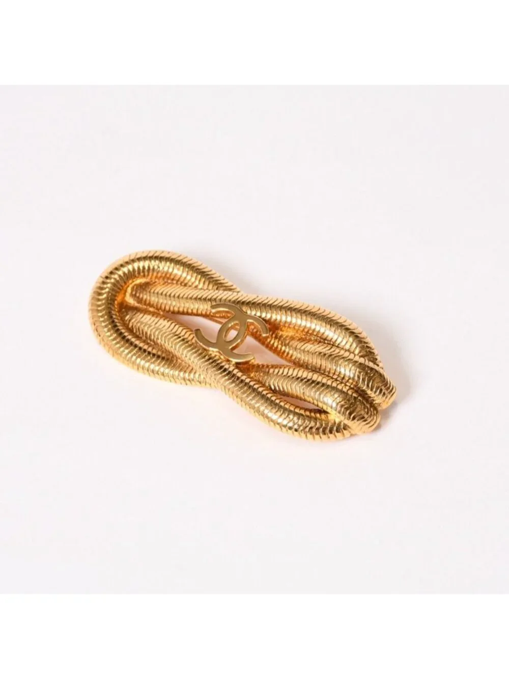 Chanel CC Logo Brooch 97 Metal Gold Rope Motif